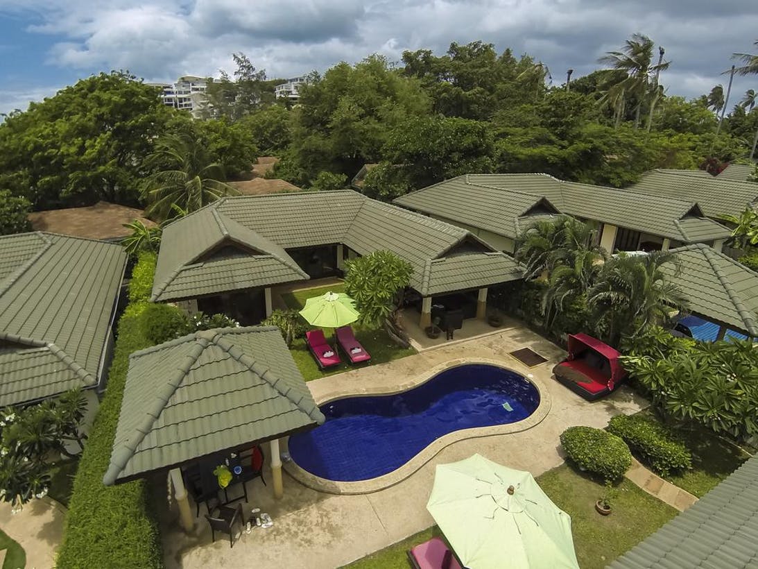 luxurious villa Choeng Mon Beach pisine