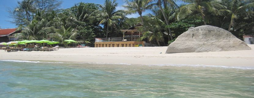 view of the beach in front of villa_resize