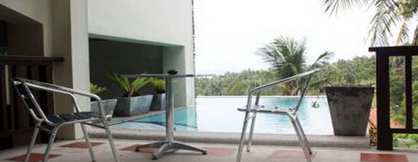 Luxury villa rentals Bang Po pool terrasse_resize