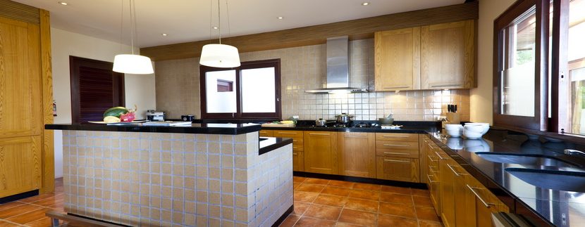 Villa Maenam beach kitchen_resize