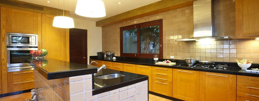 Villa Maenam kitchen_resize