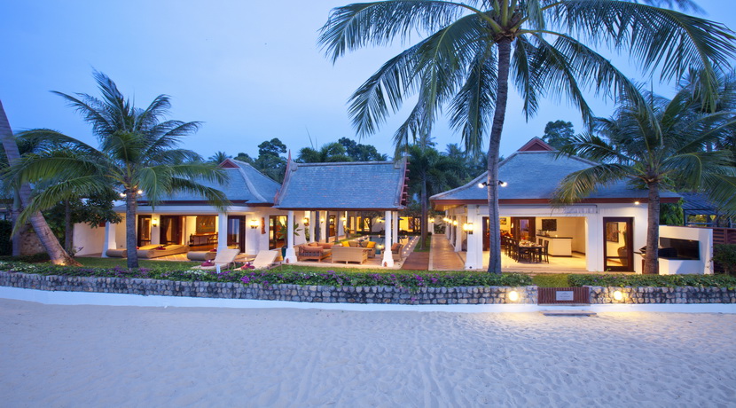 Luxurious Villa Maenam