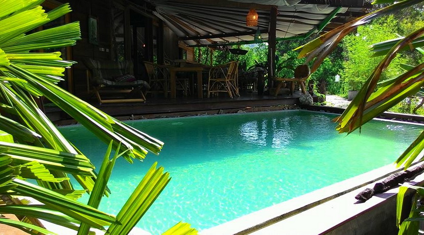For sale villa Thong Sala Koh Phangan swimming pool