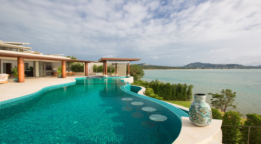 A louer villa front mer Plai Laem Koh Samui 4 chambres piscine