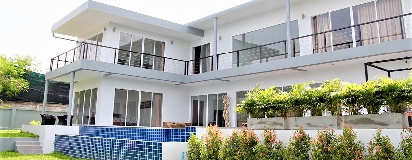 For sale 5 bedroom villa in Bangrak Koh Samui 01