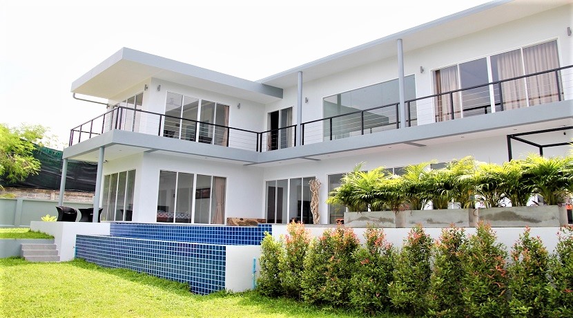 A vendre villa 5 chambres à Bangrak Koh Samui – piscine privée – vue mer