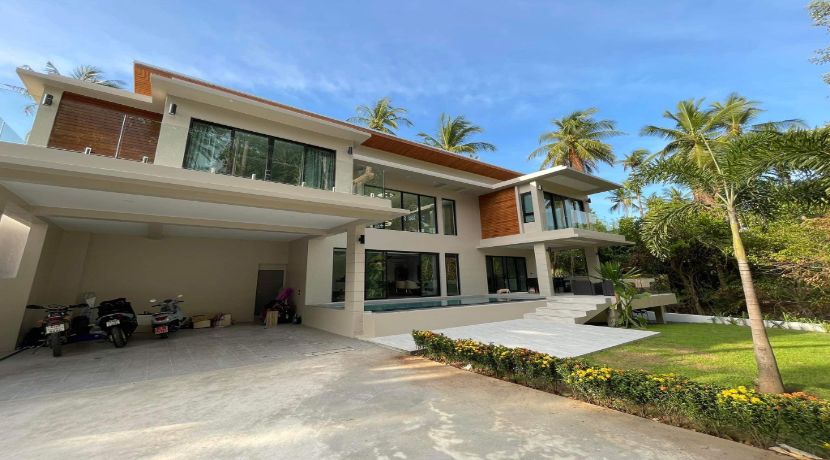 Villa sur plan à Bophut Koh Samui à vendre – vue mer – piscine