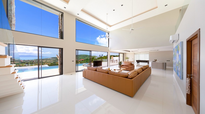 Superb sea view villa