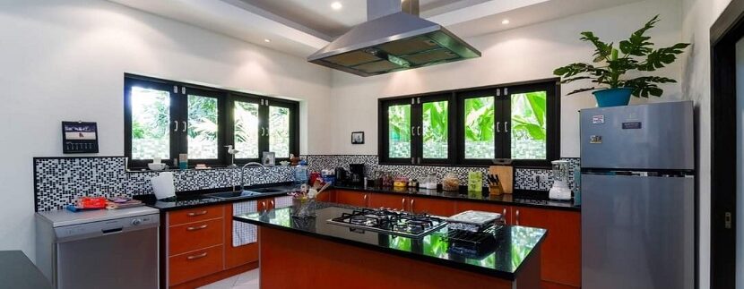 4 bedroom Mae Nam villa in Koh Samui for sale 05