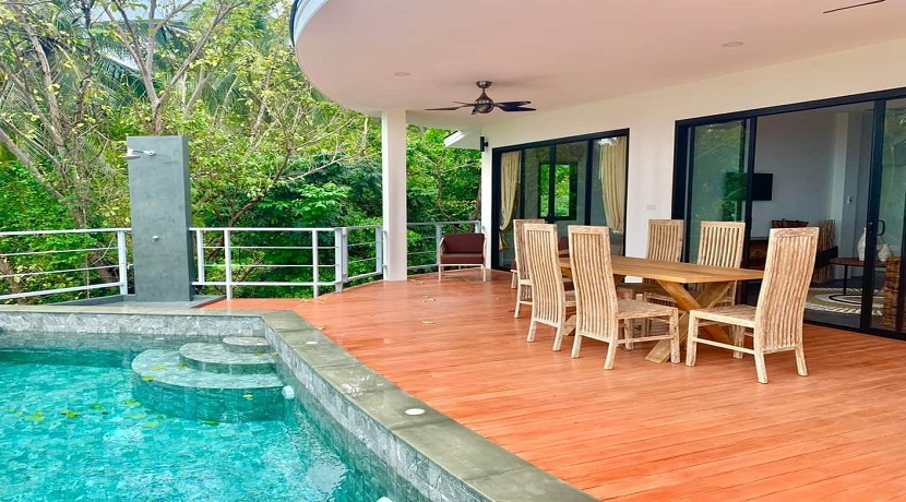 Villa 2 chambres vue mer à vendre à Lamai Koh Samui avec piscine