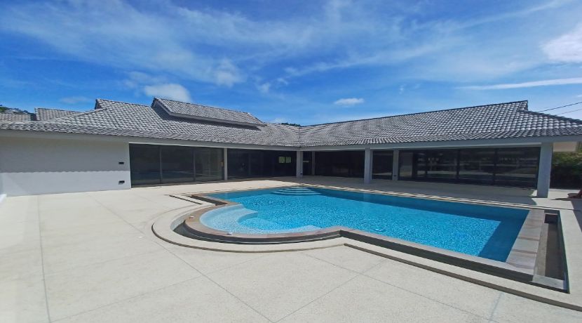 A vendre villa 3 chambres à Bophut Koh Samui – piscine privée – près de la plage