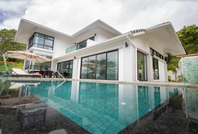 Stylish villa in Bophut on Koh Samui for sale