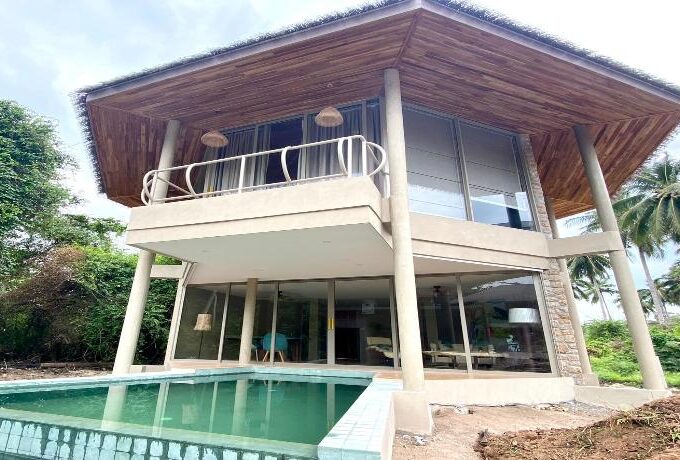 For sale beachfront villa in Hua Thanon