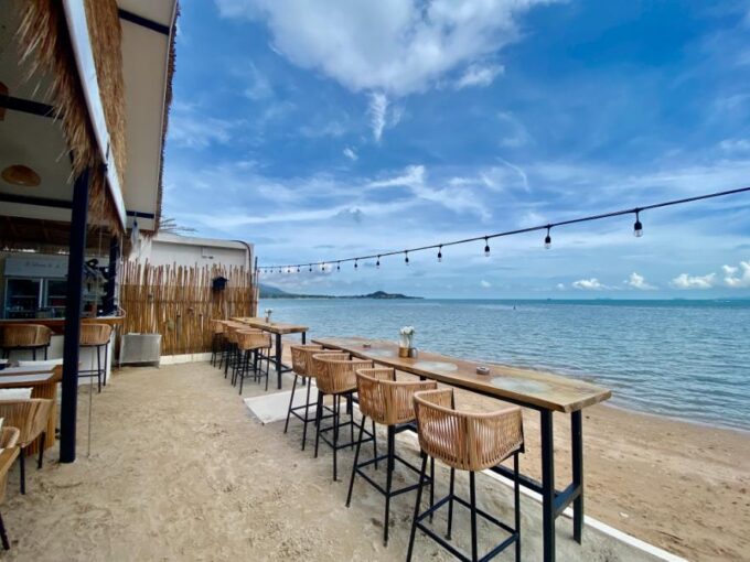 Complexe hôtelier en bord de mer avec restaurant à vendre