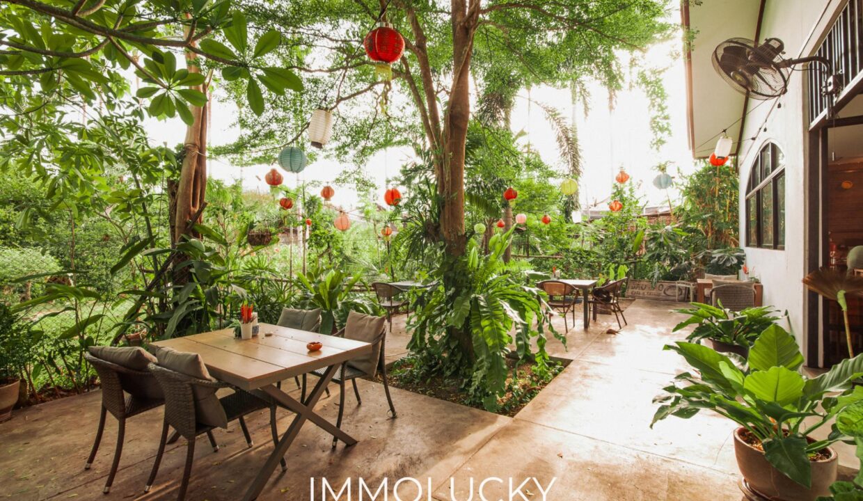 À Vendre Restaurant Innovant et Rentable à Koh Samui